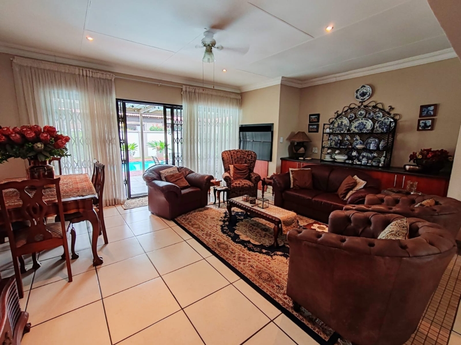4 Bedroom Property for Sale in Baillie Park North West
